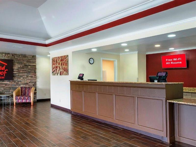 Red Roof Inn & Suites Brunswick I-95 Exterior photo