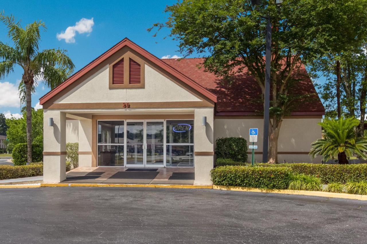 Red Roof Inn & Suites Brunswick I-95 Exterior photo